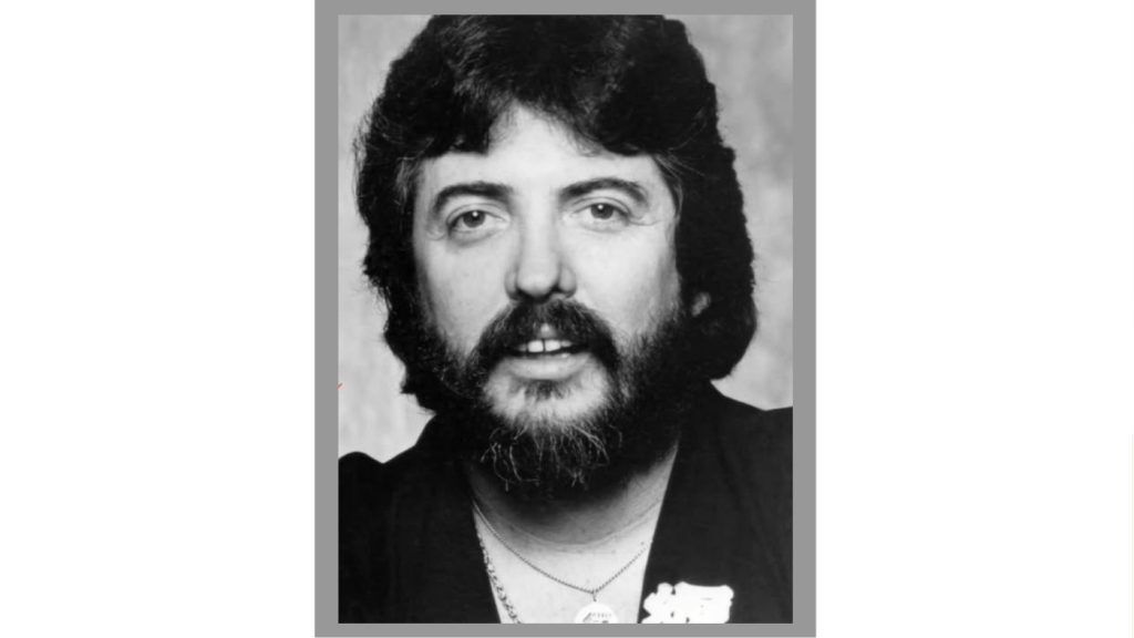 Dash Crofts, cantor do sucesso ‘Summer Breeze’, morre aos 87 anos